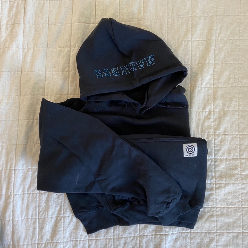 MADNESS Sweatshirt NEW